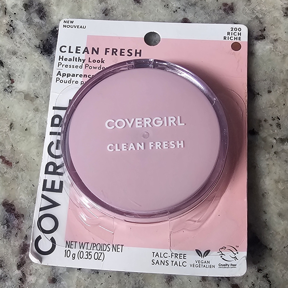 Covergirl Clean Fresh Press Powder Rich #200 NEW